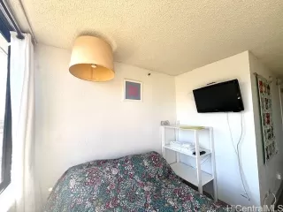 Photo #6: 202512949 Listing