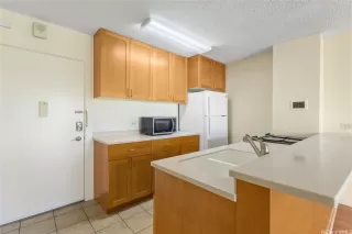 Photo #2: 202512965 Listing