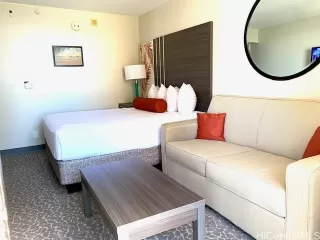Photo #5: 202512982 Listing 