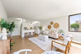 Photo #3: 202512990 Listing 