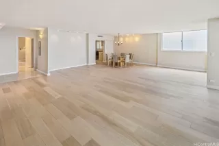 Photo #6: 202513058 Listing 