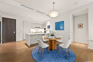 Photo #5: 202513090 Listing 