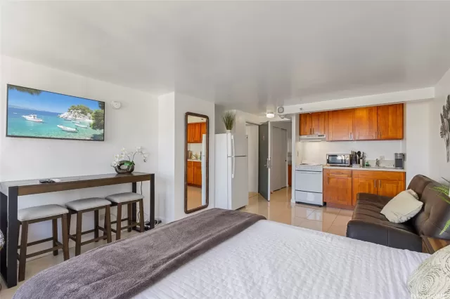 MLS: 202513123 Condo For Sale