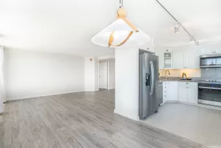 Photo #6: 202513125 Listing 