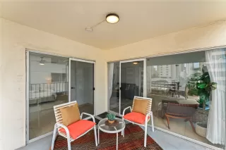 Photo #5: 202513147 Listing