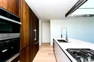 Photo #2: 202513200 Listing 