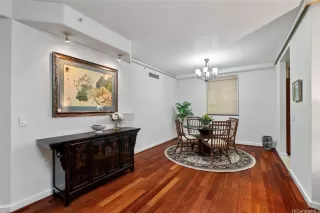 Photo #4: 202513203 Listing 