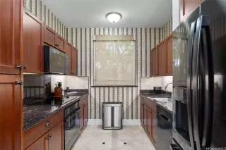 Photo #5: 202513203 Listing 