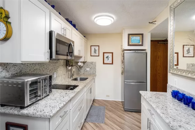 MLS: 202513209 Condo For Sale