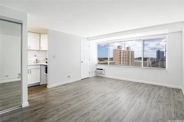 MLS: 202513228 Condo For Sale