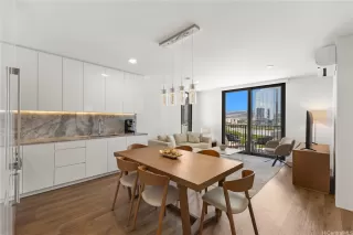 Photo #2: 202513249 Listing 