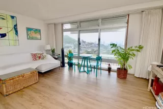 Photo #6: 202513265 Listing 