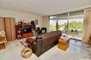 Photo #4: 202513272 Listing 