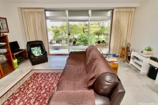 Photo #5: 202513272 Listing 