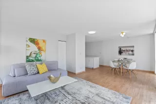 Photo #3: 202513285 Listing 