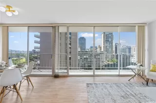 Photo #4: 202513285 Listing 