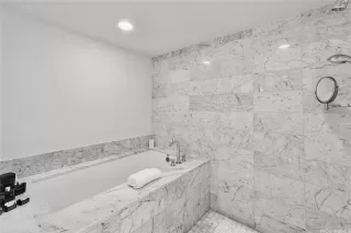 Photo #6: 202513388 Listing 