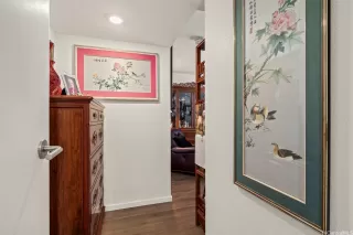 Photo #4: 202513398 Listing 