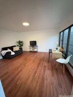 Photo #4: 202513415 Listing 