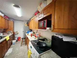 Photo #5: 202513469 Listing 