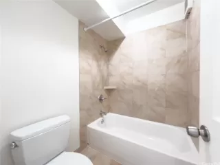 Photo #6: 202513500 Listing 