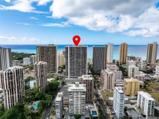 Photo #4: 202513508 Listing 