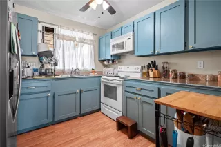 Photo #4: 202513513 Listing