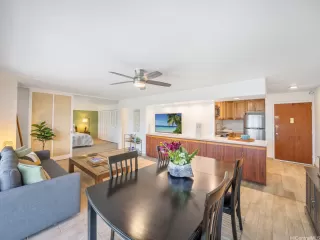 Photo #5: 202513514 Listing 