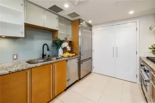 Photo #4: 202513520 Listing 