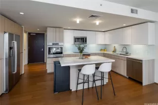 Photo #5: 202513531 Listing 