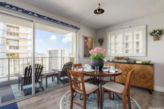 Photo #3: 202513560 Listing 