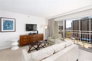 Photo #2: 202513598 Listing