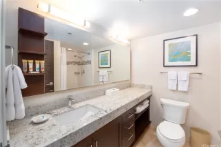 Photo #5: 202513598 Listing