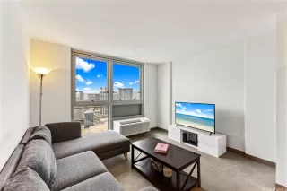 Photo #2: 202513622 Listing