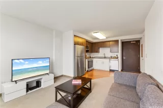 Photo #6: 202513622 Listing