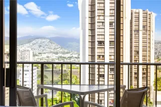 Photo #6: 202513641 Listing 