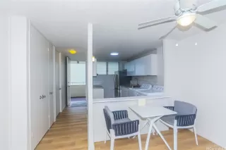 Photo #5: 202513693 Listing 