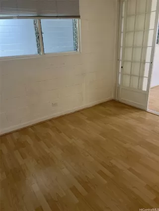 Photo #2: 202513766 Listing