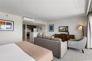 Photo #5: 202513775 Listing 