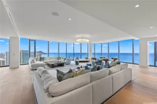 Photo #2: 202513780 Listing