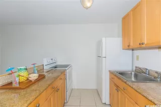 Photo #5: 202513805 Listing 