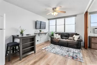 Photo #2: 202513812 Listing 