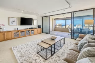 Browse active condo listings in ROYAL IOLANI