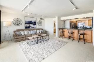 Photo #5: 202513825 Listing 