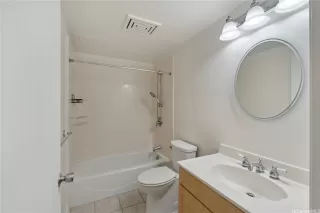 Photo #6: 202513877 Listing 