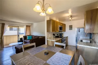 Photo #4: 202513881 Listing 