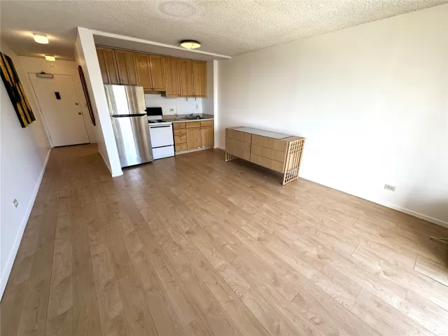 MLS: 202513892 Condo For Sale