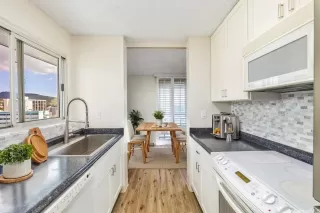 Photo #2: 202513912 Listing 