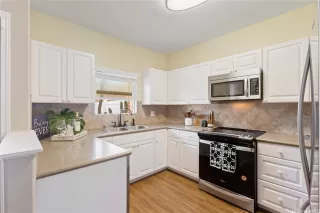 Photo #4: 202513935 Listing 