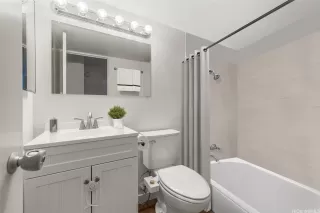 Photo #5: 202513954 Listing 